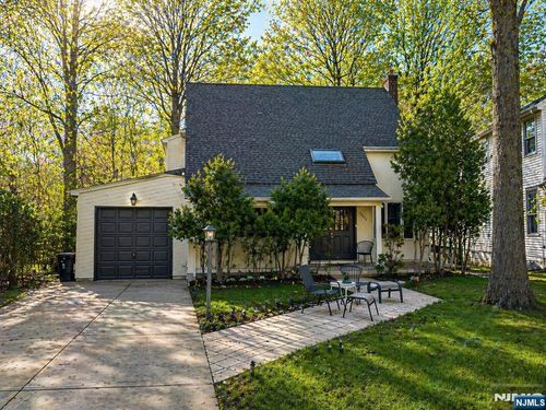 1542 Jefferson St, Teaneck, NJ, 07666-2953 | Card Image