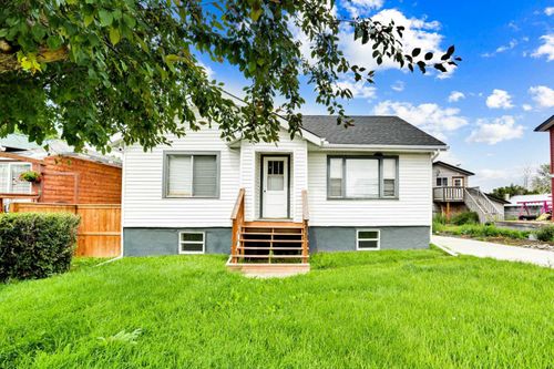 228 1 Ave W, Hussar, AB, T0J0A2 | Card Image