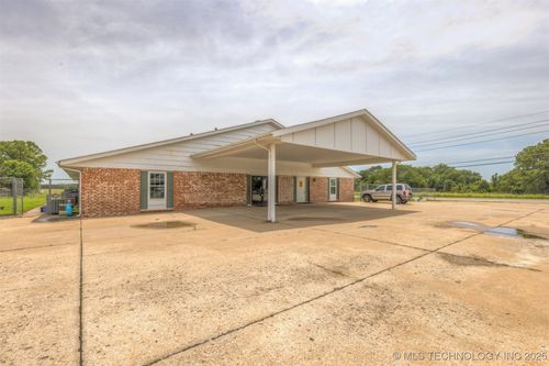 2401 E Fort Worth St, Broken Arrow, OK, 74014-2326 | Card Image