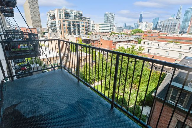 UNIT-505 - 320 E 21 St St, Condo with 2 bedrooms, 2 bathrooms and 1 parking in Chicago IL | Image 29
