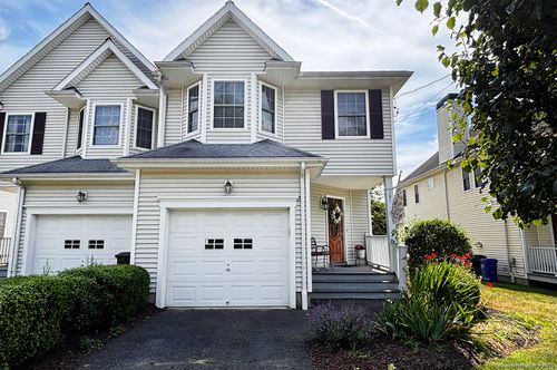 391 S Pine Creek Rd, Fairfield, CT, 06824-5635 | Card Image