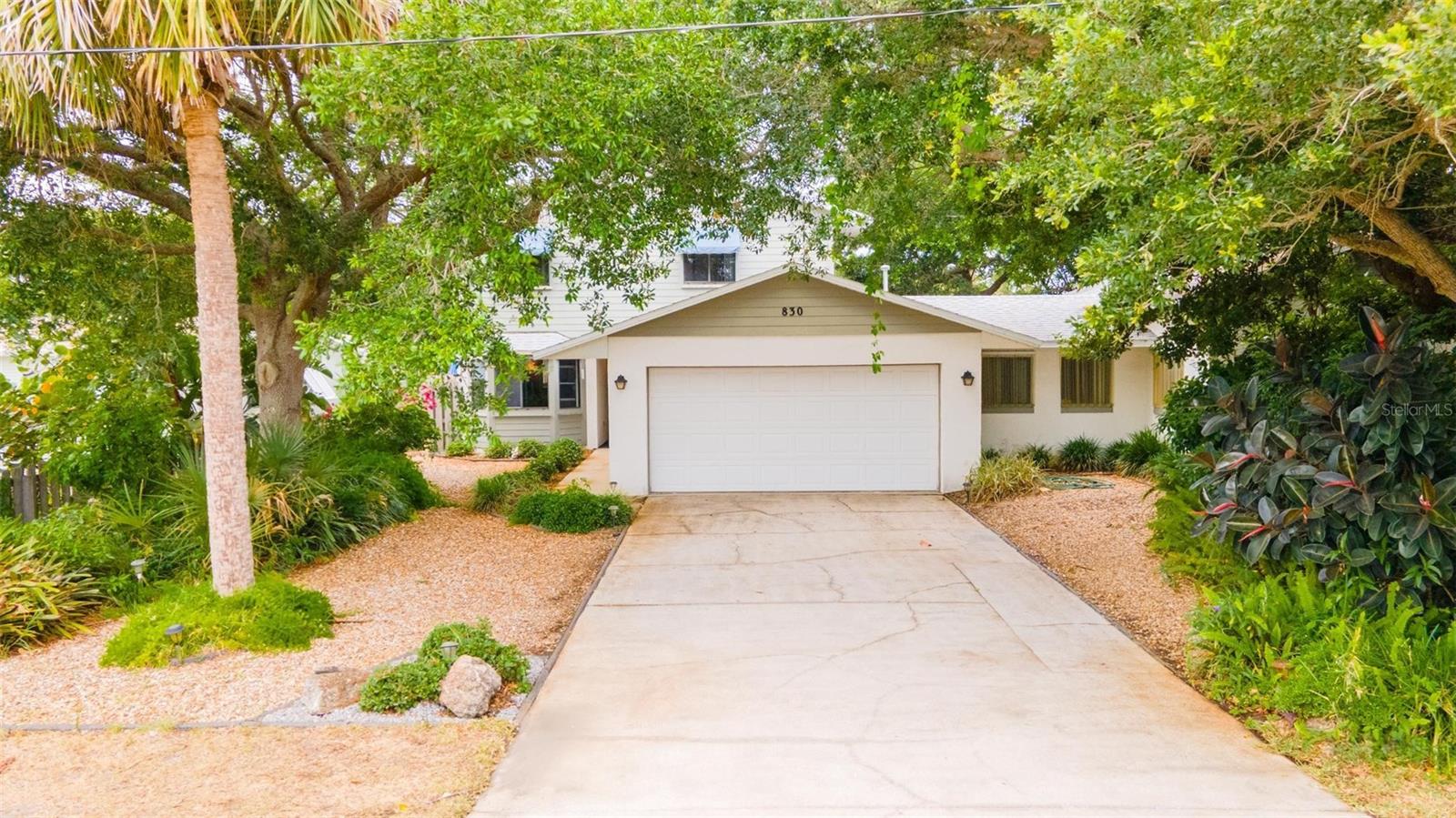 12th Ave, New Smyrna Beach, FL 32169