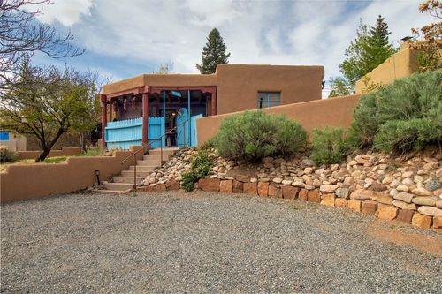 412 Camino Cabra, Santa Fe, NM, 87505 | Card Image