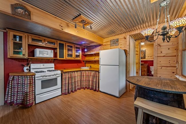 143 Kaely Dr, Home with 3 bedrooms, 3 bathrooms and null parking in Mineral Bluff GA | Image 76