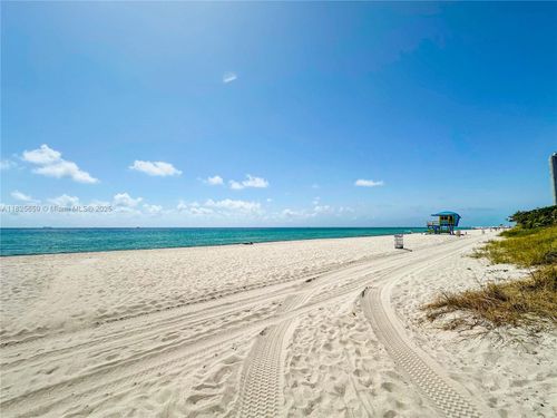 apt-704-6767 Collins Ave, Miami Beach, FL, 33141-3264 | Card Image