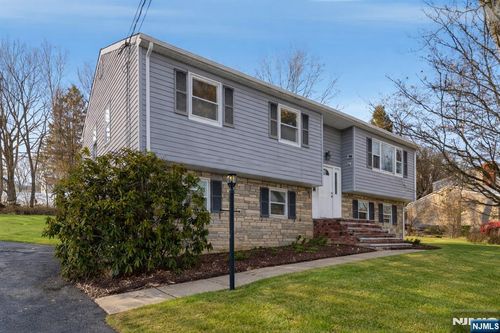 6 Brookside Ave, Hackettstown, NJ, 07840-4104 | Card Image