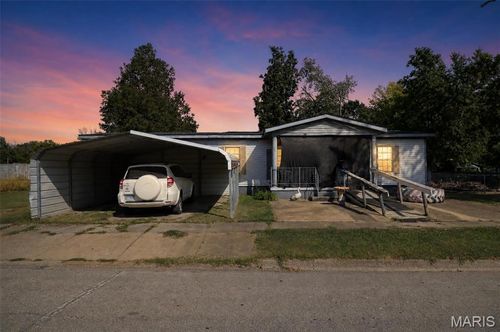 1407 S Poplar Street, Centralia, IL, 62801 | Card Image