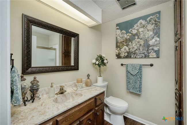 Upstairs bathroom | Image 22
