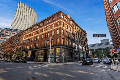 118 South Street, Boston, MA, 02111 | Card Image