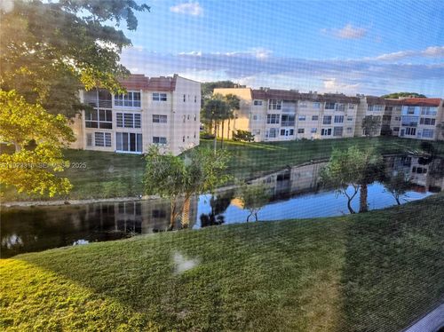 apt-303-2701 N Pine Island Rd, Sunrise, FL, 33322-2226 | Card Image