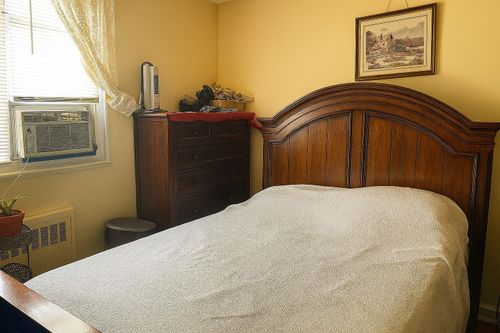 fl-2nd-13131 234th St, Rosedale, NY, 11422-1311 | Card Image