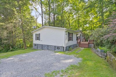 612 Hillcrest Drive, House other with 3 bedrooms, 2 bathrooms and null parking in Norton VA | Image 2