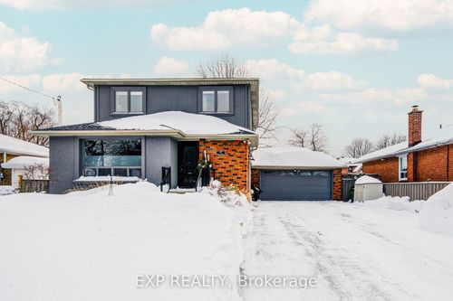 47 Brenda Cres, Scarborough, ON, M1K3C5 | Card Image