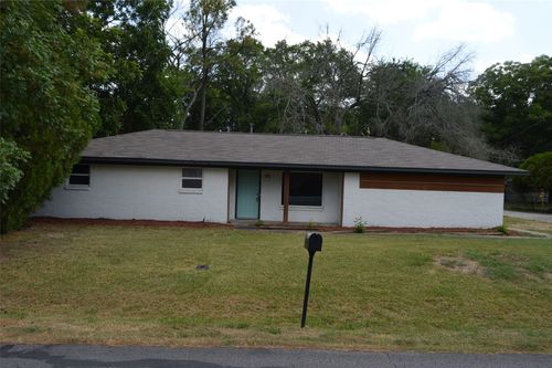 501 E 2nd St, Quinlan, TX, 75474-8987 | Card Image