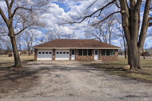 612 Arrasmith Ave, Cayuga, IN, 47928-8123 | Card Image