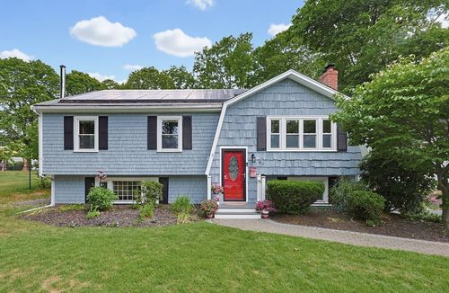 41 Myrtle St, Rockland, MA, 02370-1721 | Card Image