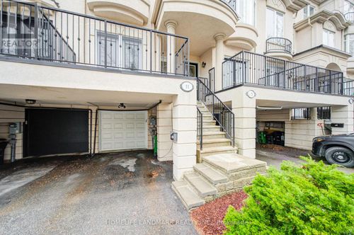 11 Humphrey Gate, Toronto (Banbury-Don Mills), ON, M3C4B8 | Card Image