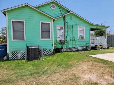 1654 18th Street, Home with 0 bedrooms, 0 bathrooms and null parking in Corpus Christi TX | Image 1