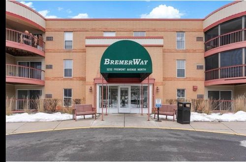 215-3232 Fremont Ave N, Minneapolis, MN, 55412-2463 | Card Image
