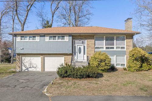 12 Darrell Dr, Randolph, MA, 02368-4810 | Card Image