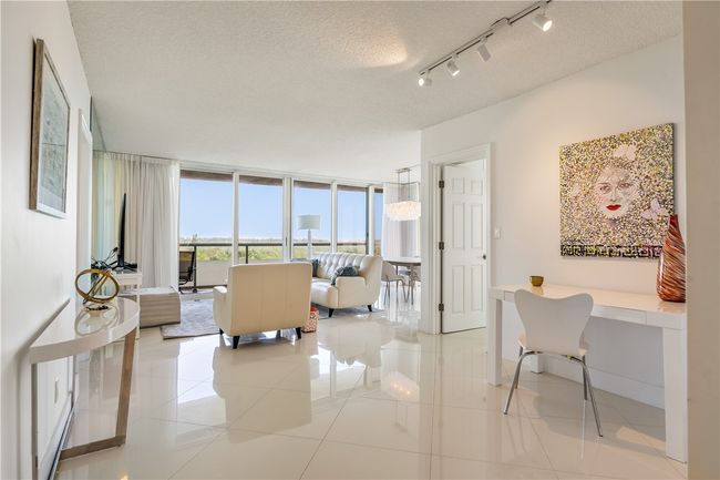 APT-702S - 3554 Ocean Dr, House attached with 2 bedrooms, 2 bathrooms and null parking in Vero Beach FL | Image 9