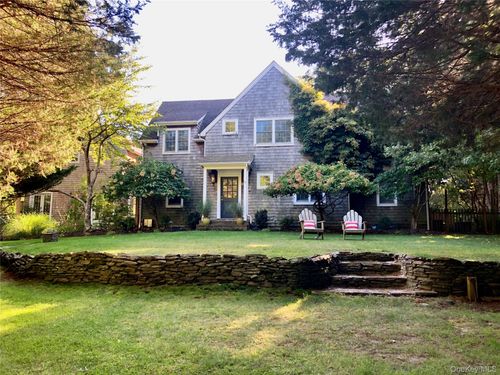 10 Deer Path, East Hampton, NY, 11937-4327 | Card Image