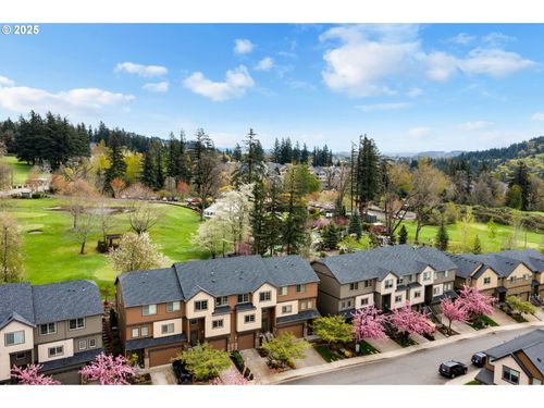 11342 Se Aquila St, Happy Valley, OR, 97086-7671 | Card Image