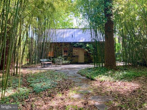 6240 Woodcrest Ave, BALTIMORE, MD, 21209-3935 | Card Image