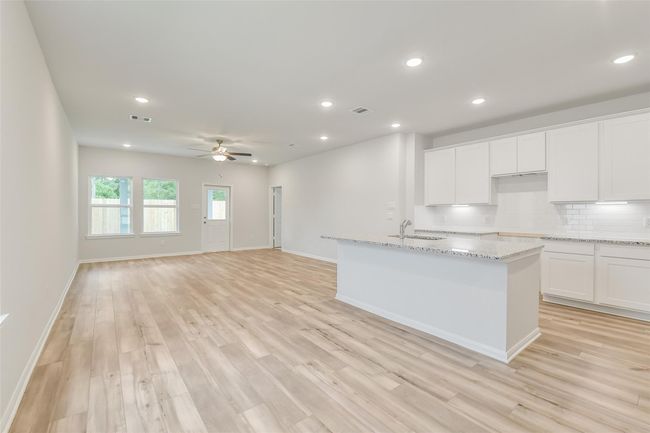 2101 Caney Creek Ln, House other with 5 bedrooms, 4 bathrooms and 2 parking in Conroe TX | Image 7