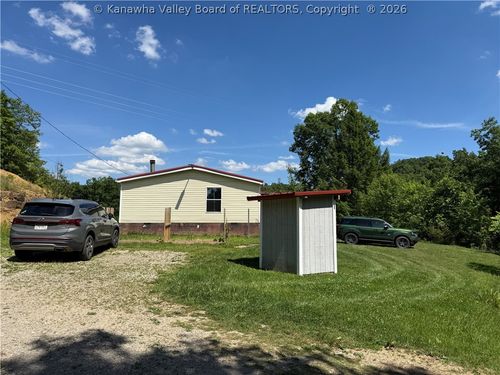 3262 Leatherwood Rd, Clendenin, WV, 25045-5169 | Card Image