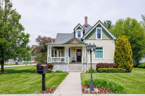 202 E Iroquois St, Kentland, IN, 47951 | Card Image