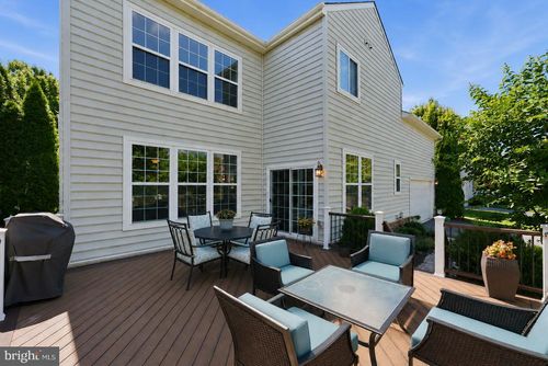 23054 Bronstein Ln, BRAMBLETON, VA, 20148-5697 | Card Image