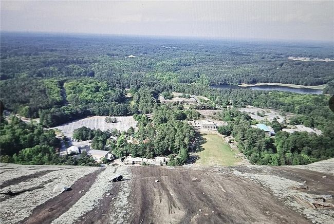 590 Windchase Ln, Condo with 2 bedrooms, 2 bathrooms and 2 parking in Stone Mountain GA | Image 20