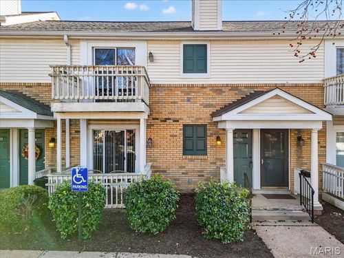 1626 High School Dr, Brentwood, MO, 63144-1105 | Card Image