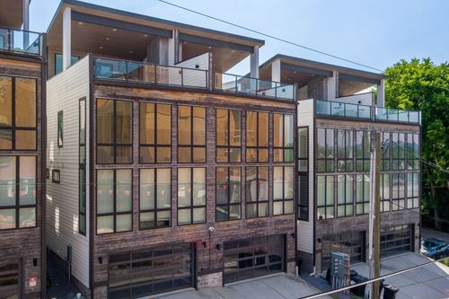 c-2725 Westwood Dr, Nashville, TN, 37204-2711 | Card Image