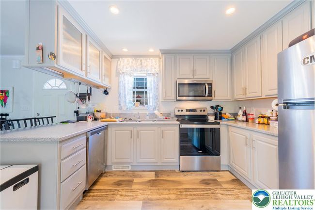 7445 Marquis Dr, House other with 2 bedrooms, 2 bathrooms and null parking in Trexlertown PA | Image 15
