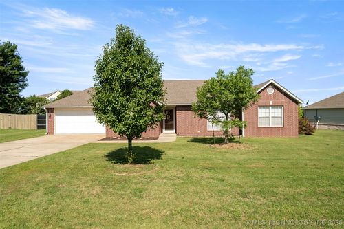 18950 Canyon Creek Rd, Claremore, OK, 74017-1005 | Card Image