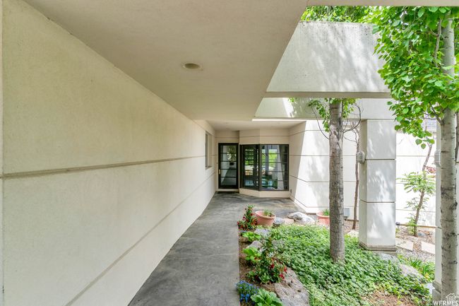 View of exterior entry | Image 14
