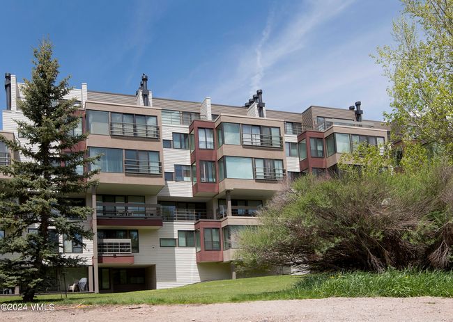 2313 - 1100 N Frontage Rd W, Condo with 2 bedrooms, 2 bathrooms and 1 parking in Vail CO | Image 34