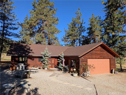 1575 Petersen Ln, Frazier Park, CA, 93225 | Card Image