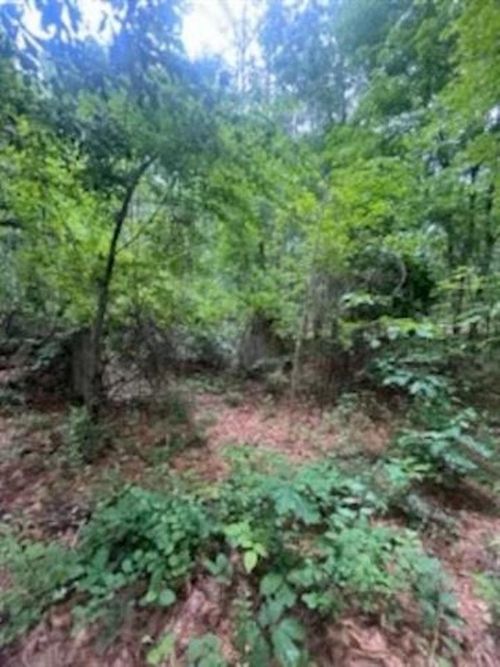 275 Fremont Rd, Sandown, NH, 03873-2207 | Card Image