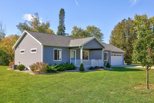 930 E North St, Ithaca, MI, 48847-1346 | Card Image