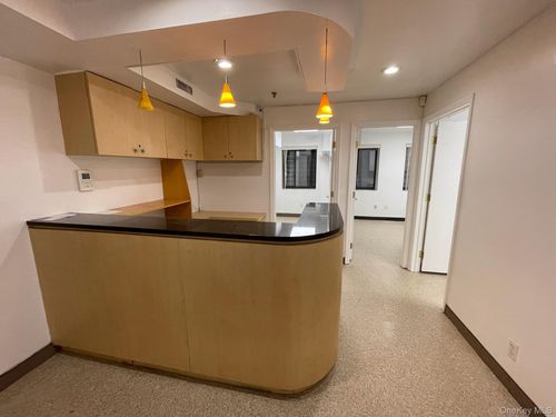 cb-132-59 41st Road, New York, NY, 11354 | Card Image