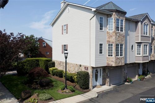49 Stuyvesant Ave, Lyndhurst, NJ, 07071-1030 | Card Image