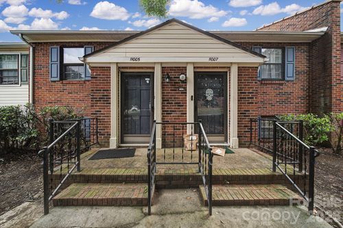 11005 Hunter Trail Ln, Charlotte, NC, 28226-4689 | Card Image