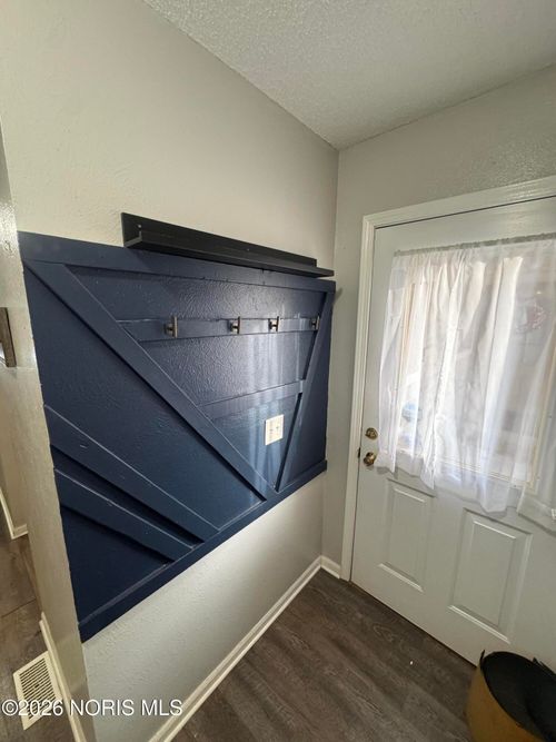 2757 Sweetbriar Ct, Toledo, OH, 43615-1868 | Card Image