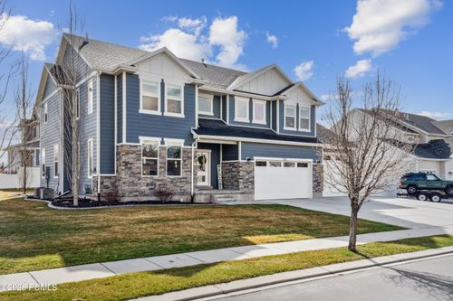215 E 300, Midway, UT, 84049 | Card Image