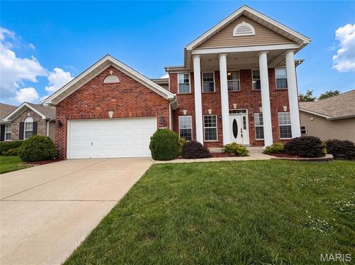 819 Harding St, Saint Peters, MO, 63376-2415 | Card Image