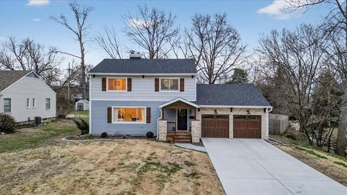 6204 61st Ter, Mission, KS, 66202-3523 | Card Image