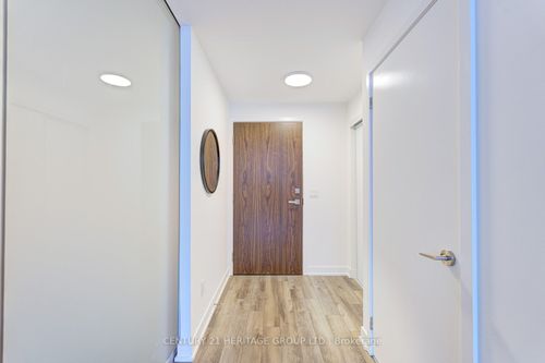 522-30 Baseball Pl, Toronto, ON, M4M0E8 | Card Image